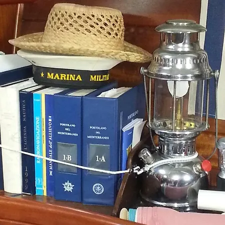 In Barca A Vela * Ponza