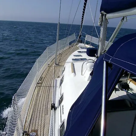 In Barca A Vela Ponza